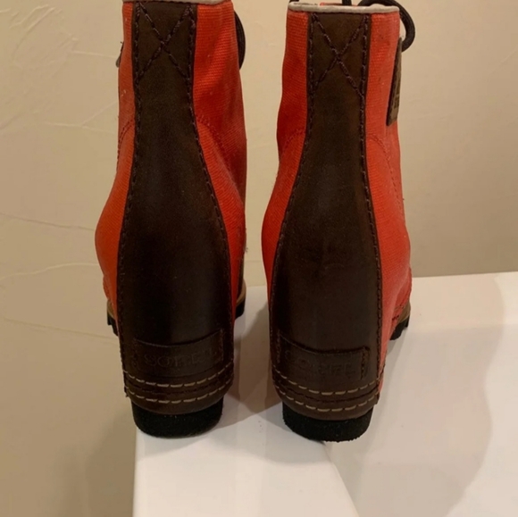 Sorel wedge boots - Picture 2 of 5